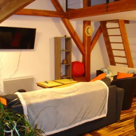 T3 De Charme Sous Les Toits 6 Pers Apartment Jausiers